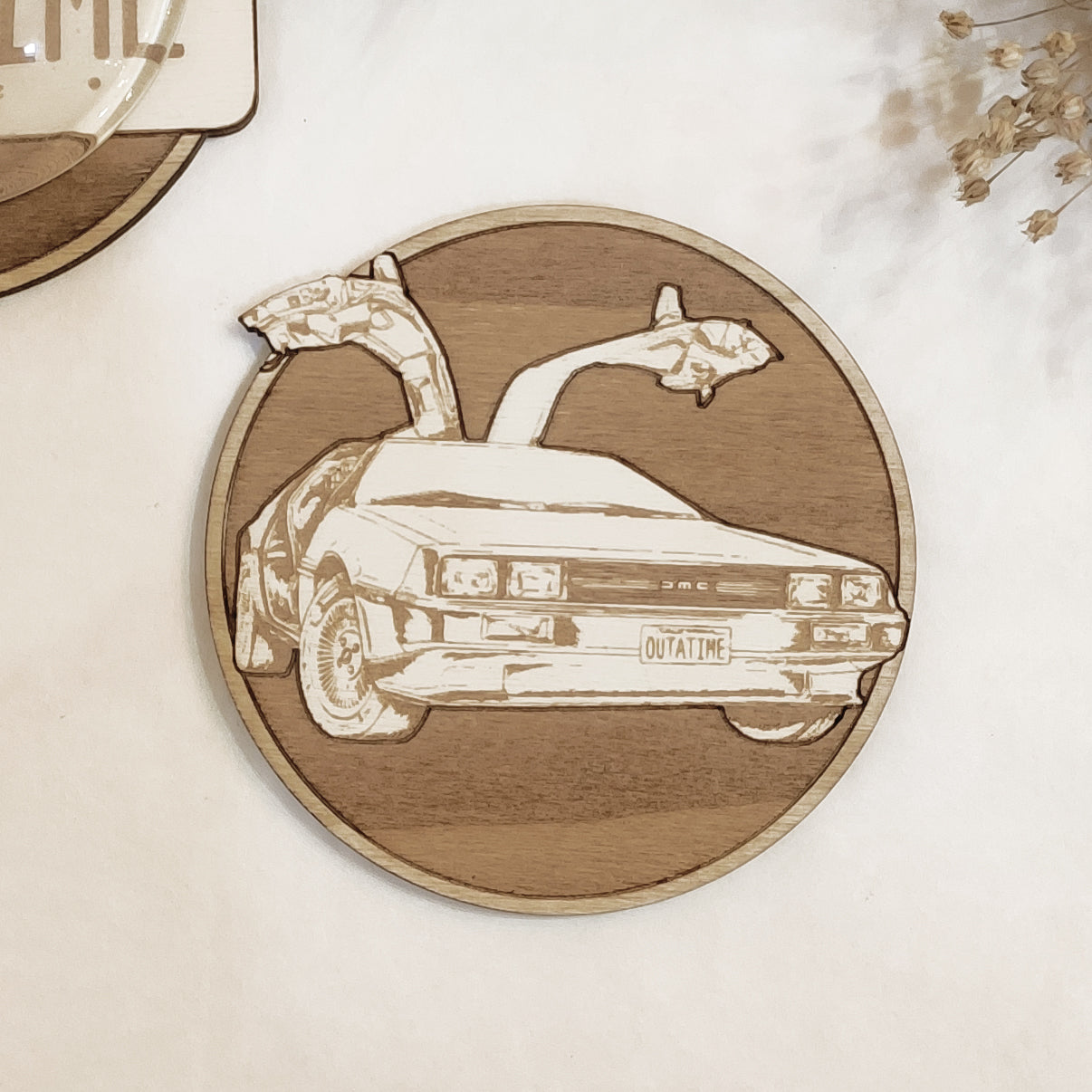 Set di 6 sottobicchieri in legno incisi – Design cinematografico iconico